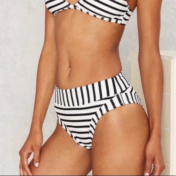 Nasty Gal Swim High Waist Bikini Bottoms XS - Picture 7 of 8